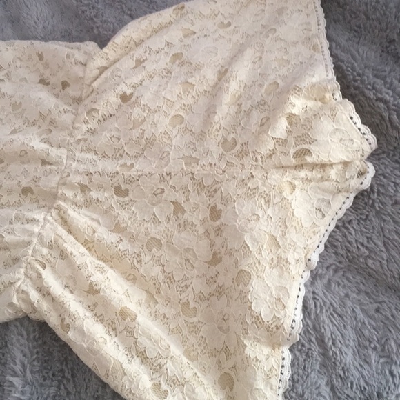 Flower pastel off shoulder romper - Picture 5 of 5